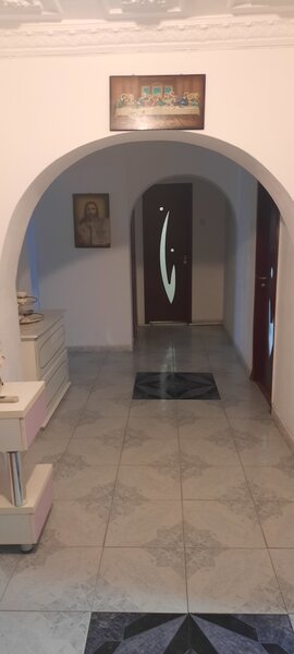 Chisinau 16, bloc M7, sc. 1, sector 2, Bucuresti,