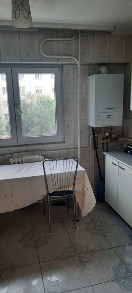 Chisinau 16, bloc M7, sc. 1, sector 2, Bucuresti,